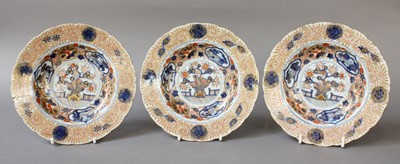 Lot 140 - A Chinese Imari Porcelain Punch Bowl, Qianlong,...
