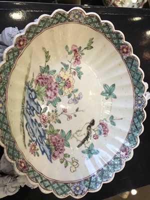 Lot 28 - A Chelsea Porcelain Small Dish, circa 1752-53,...
