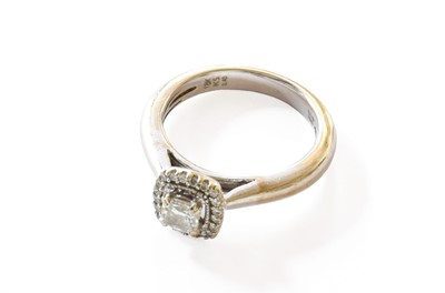 Lot 151 - An 18 Carat White Gold Diamond Cluster Ring,...