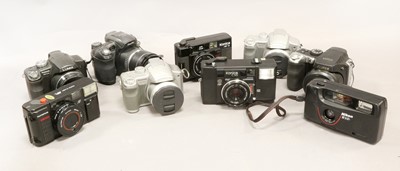 Lot 190 - Various Compact Cameras