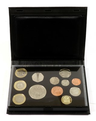 Lot 487 - The 2009 UK Proof Coin Set, 12 coins from £5...