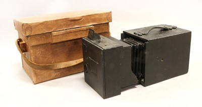 Lot 160 - Newman & Guardia Box Camera