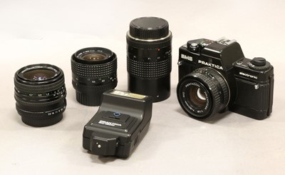 Lot 176 - Praktica BMS Camera