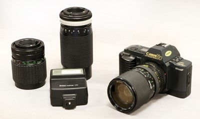 Lot 152 - Canon T70 Camera