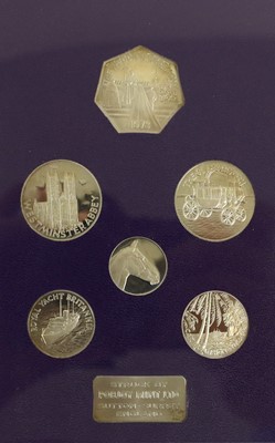 Lot 233 - 9 x Commonwealth Silver Proof Crowns, Medals...