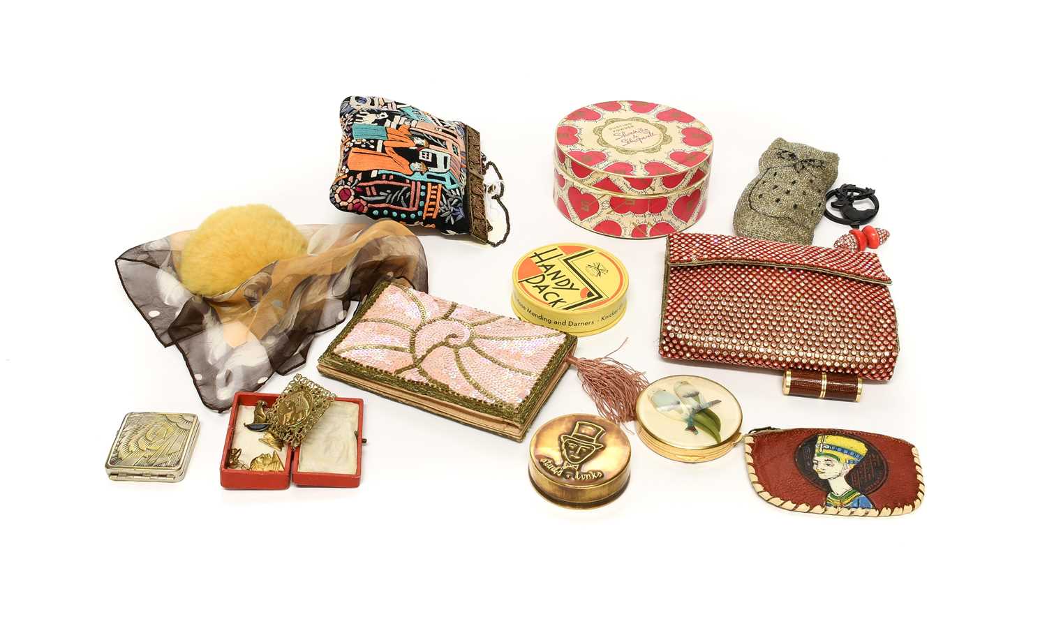Lot 2200 - Assorted 20th Century Costume Accessories...