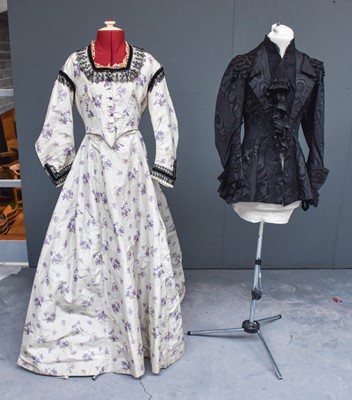 Lot 2003 - 19th Century Cream Silk Dress printed with...