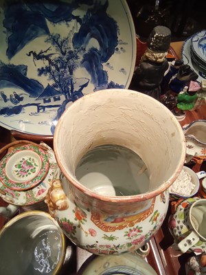 Lot 27 - A Collection of Mainly Chinese Porcelain,...