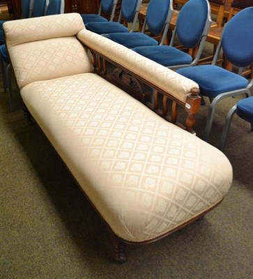 Lot 600 - Late 19th/early 20th century mahogany chaise longue