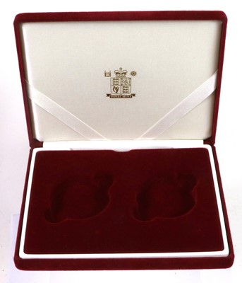 Lot 300 - UK 2005 Gold Proof Crown 2-Coin Set Case, made...