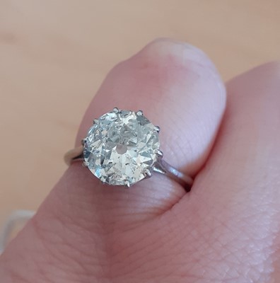Lot 2079 - A Diamond Solitaire Ring the old cut diamond...