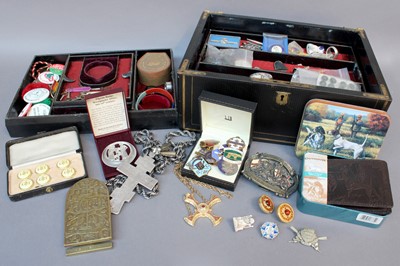 Lot 89 - A Quantity of Jewellery and Collectables,...