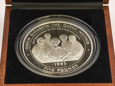 Lot 115 - Falkland Islands, Silver £5 (1kg) 1998 (.999...