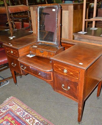 Lot 626 - An Edwardian crossbanded mahogany dressing table and a Georgian walnut dressing mirror