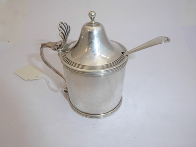 Lot 2122 - A George III Silver Mustard-Pot