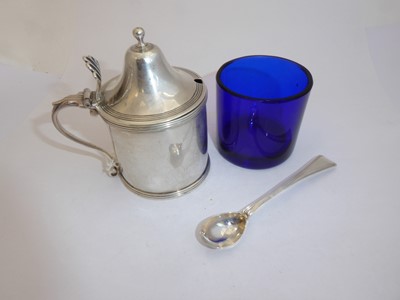 Lot 2122 - A George III Silver Mustard-Pot