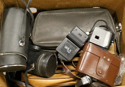 Lot 188 - Various Cameras Related Items