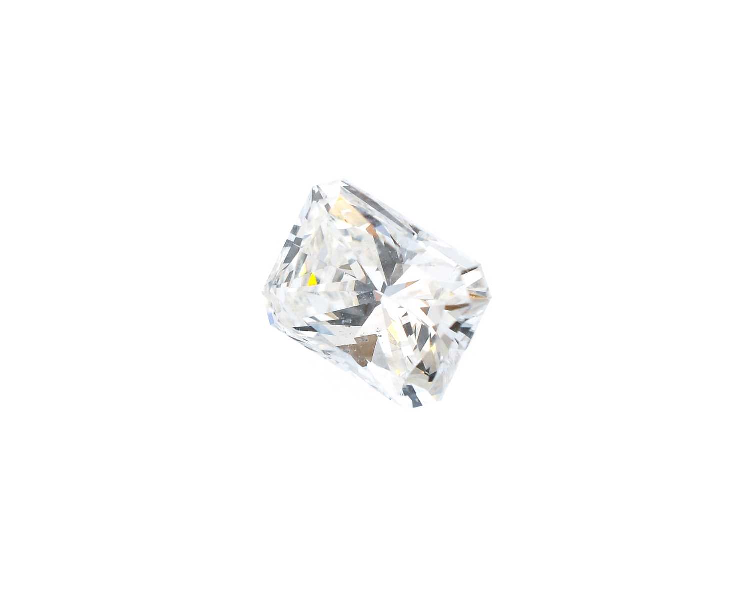 Lot 2064 - A Loose Modified Emerald Cut Diamond weighing...