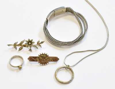 Lot 122 - A Small Quantity of Jewellery, including a...