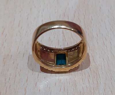 Lot 2045 - An 18 Carat Gold Emerald and Diamond Ring the...