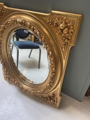 Lot 22 - A Victorian Carved Giltwood and Gesso Oval...