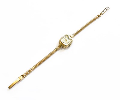 Lot 141 - A Lady's 9 Carat Gold Rotary Wristwatch