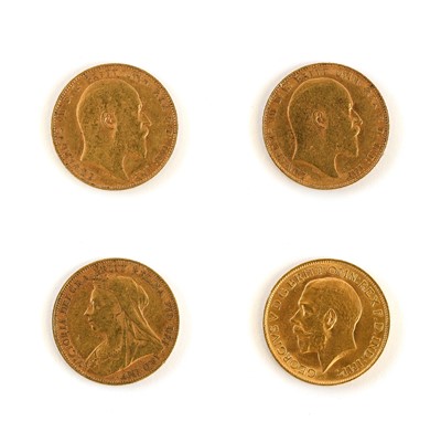 Lot 154 - 4x Sovereigns, comprising: 1x Victoria 'Old...