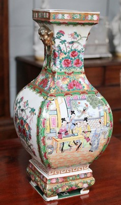 Lot 1015 - A Cantonese Porcelain Square Formed Vase on...