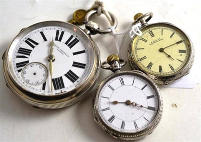 Lot 86 - A silver pocket watch, silver lady's fob watch and another fob watch with case stamped '935'