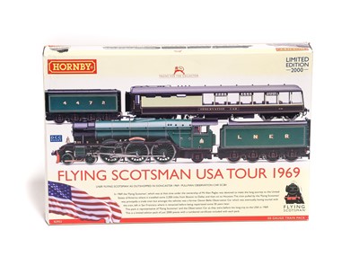 Lot 209 - Hornby (China) OO Gauge R2953 Flying Scotsman USA Tour 1969 Set