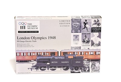 Lot 211 - Hornby (China) OO Gauge R2981 London Olympics 1948 Set