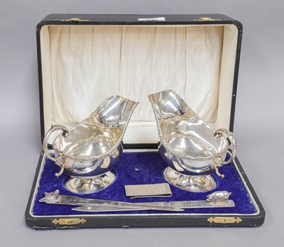 Lot 113 - A Pair of George VI Silver Sauceboats,...