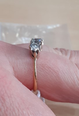 Lot 2116 - An 18 Carat Gold Diamond Five Stone Ring the...