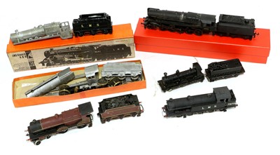 Lot 154 - Constructed OO Gauge Kits With Motors