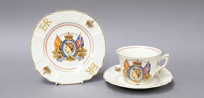 Lot 246 - Victorian Albion Pottery Blue and White Dinner...