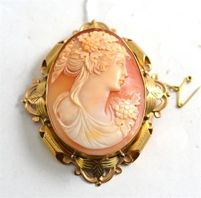 Lot 279 - A cameo brooch of a bacchante within a fancy frame