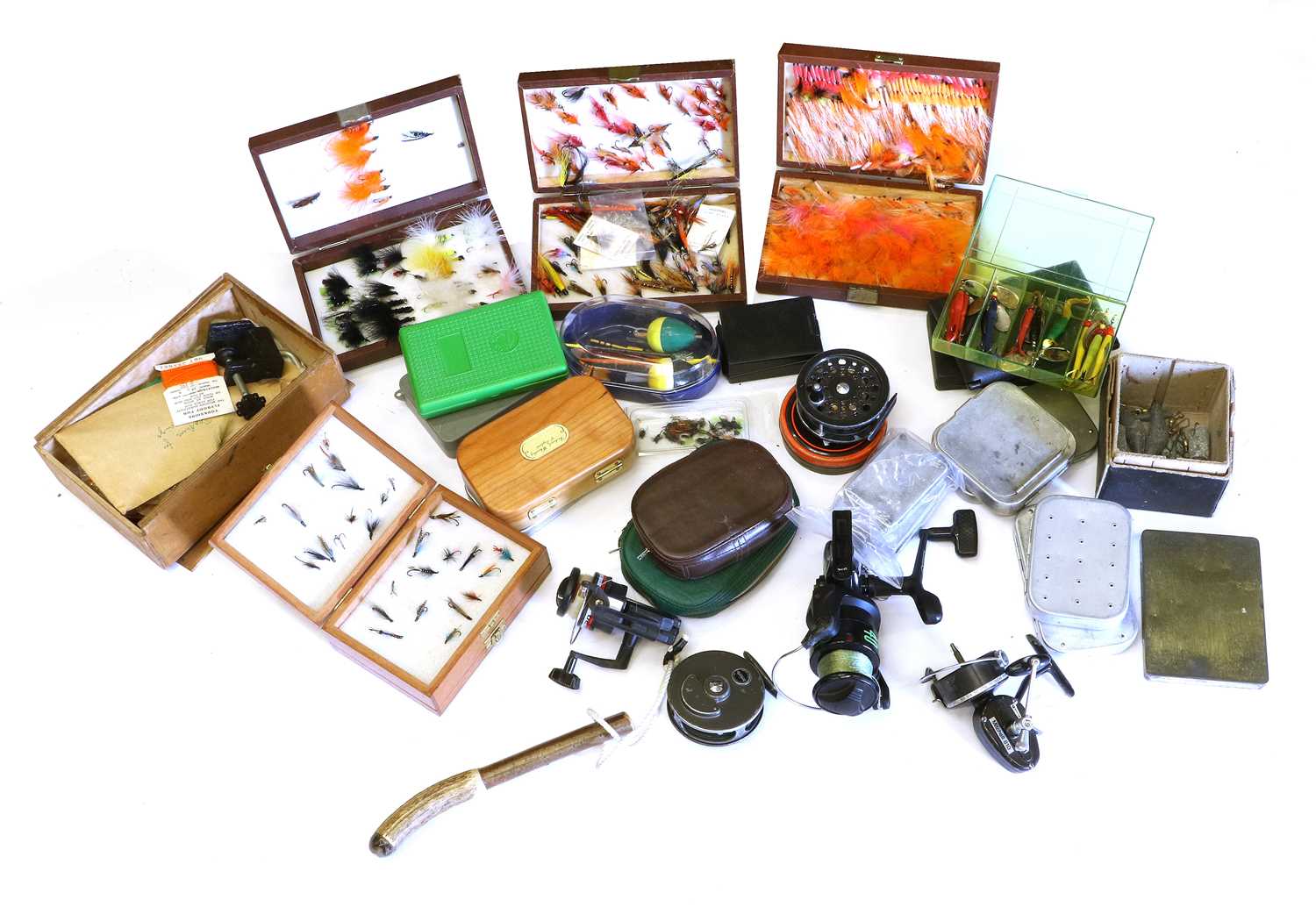 Lot 41 - A Collection of Assorted Fishing Items