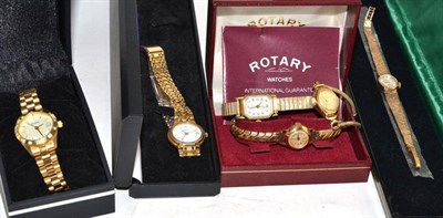 Lot 301 - A lady's wristwatch stamped '18K' and five other lady's wristwatches (6)