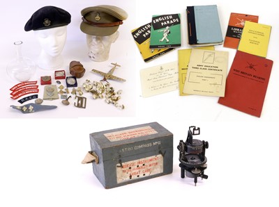 Lot 100 - A First World War Prismatic Pocket Compass,...