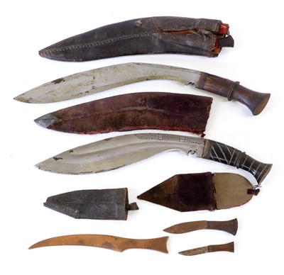 Lot 211 - An Early 20th Century Nepalese Kukri, the 31cm...