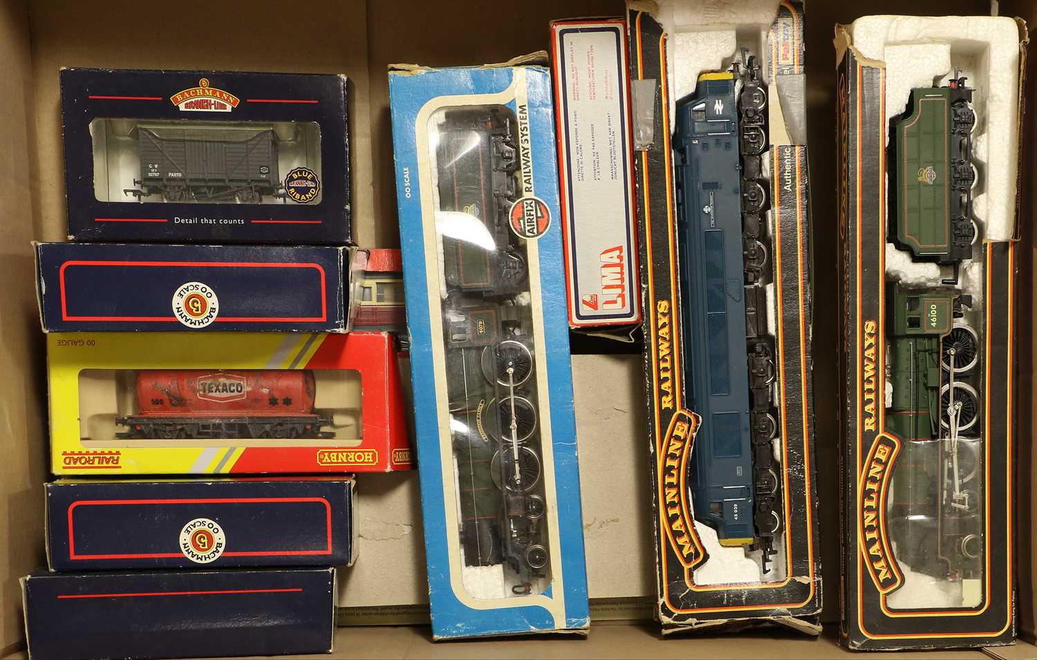 Lot 252 - Lima OO Gauge Locomotives