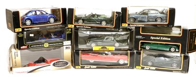 Lot 367 - Maisto 1:18 Scale Models