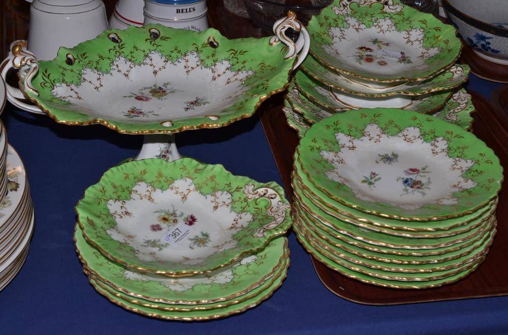 Lot 367 - Georgian Grainger Worcester apple ground dessert service decorated with flowers