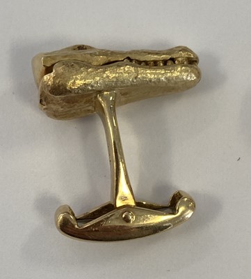 Lot 2083 - A Pair of 18 Carat Gold Crocodile Cufflinks...