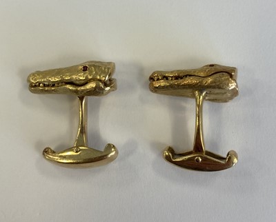 Lot 2083 - A Pair of 18 Carat Gold Crocodile Cufflinks...