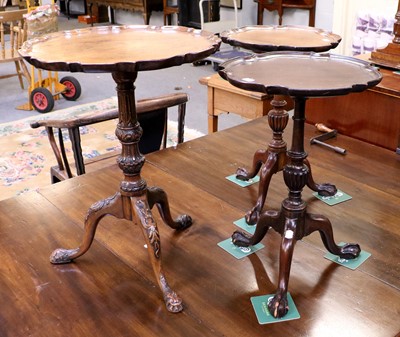 Lot 1257 - A Georgian Style Mahogany Piecrust Tripod...