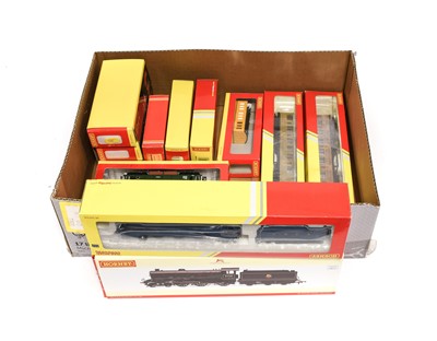 Lot 199 - Hornby (China) OO Gauge Locomotives