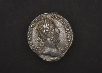 Lot 27 - Roman Commodus Denarius, (16.5mm, 3.03 g, 12h),...