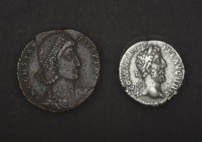 Lot 26 - Roman, Commodus Denarius, AD 177-192, (18mm, 2....