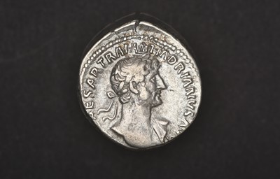 Lot 22 - Roman, Hadrian Denarius, 118 AD, (3.19g), obv....
